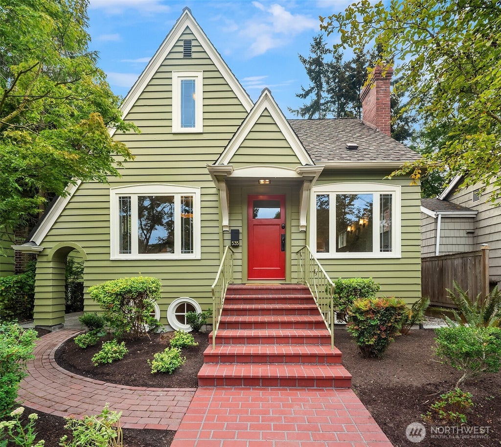 Photo of 535 N 74th Street, Seattle, WA 98103 (MLS # 2579481)