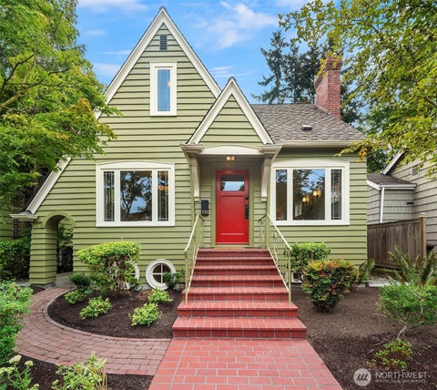 Photo of 535 N 74th Street, Seattle, WA 98103 (MLS # 2579481)
