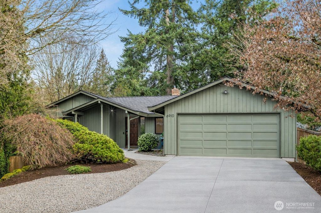 Photo of 6910 150th Avenue NE, Redmond, WA 98052 (MLS # 2469689)