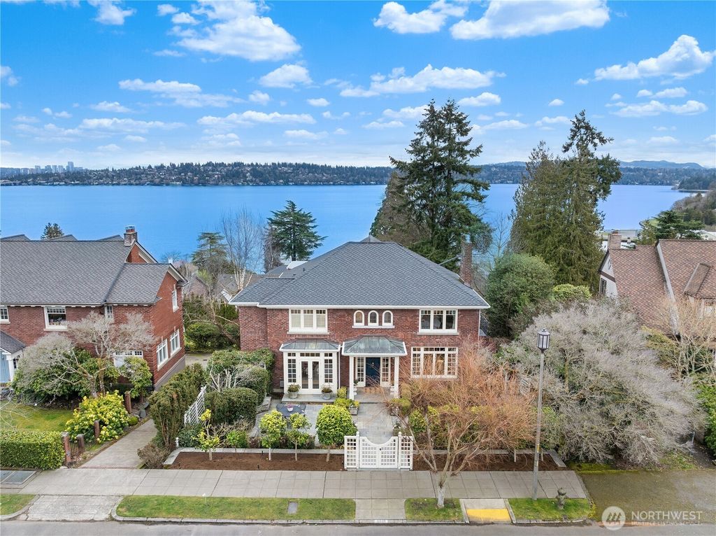 Photo of 3340 Cascadia Avenue S, Seattle, WA 98144 (MLS # 2335408)