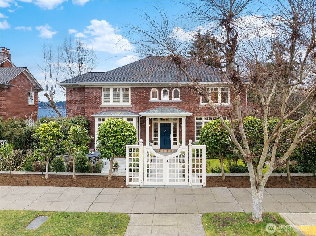 Photo of 3340 Cascadia Avenue S, Seattle, WA 98144 (MLS # 2335408)