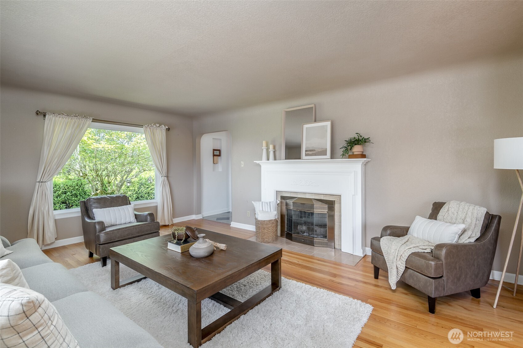 902 S Sunset Drive