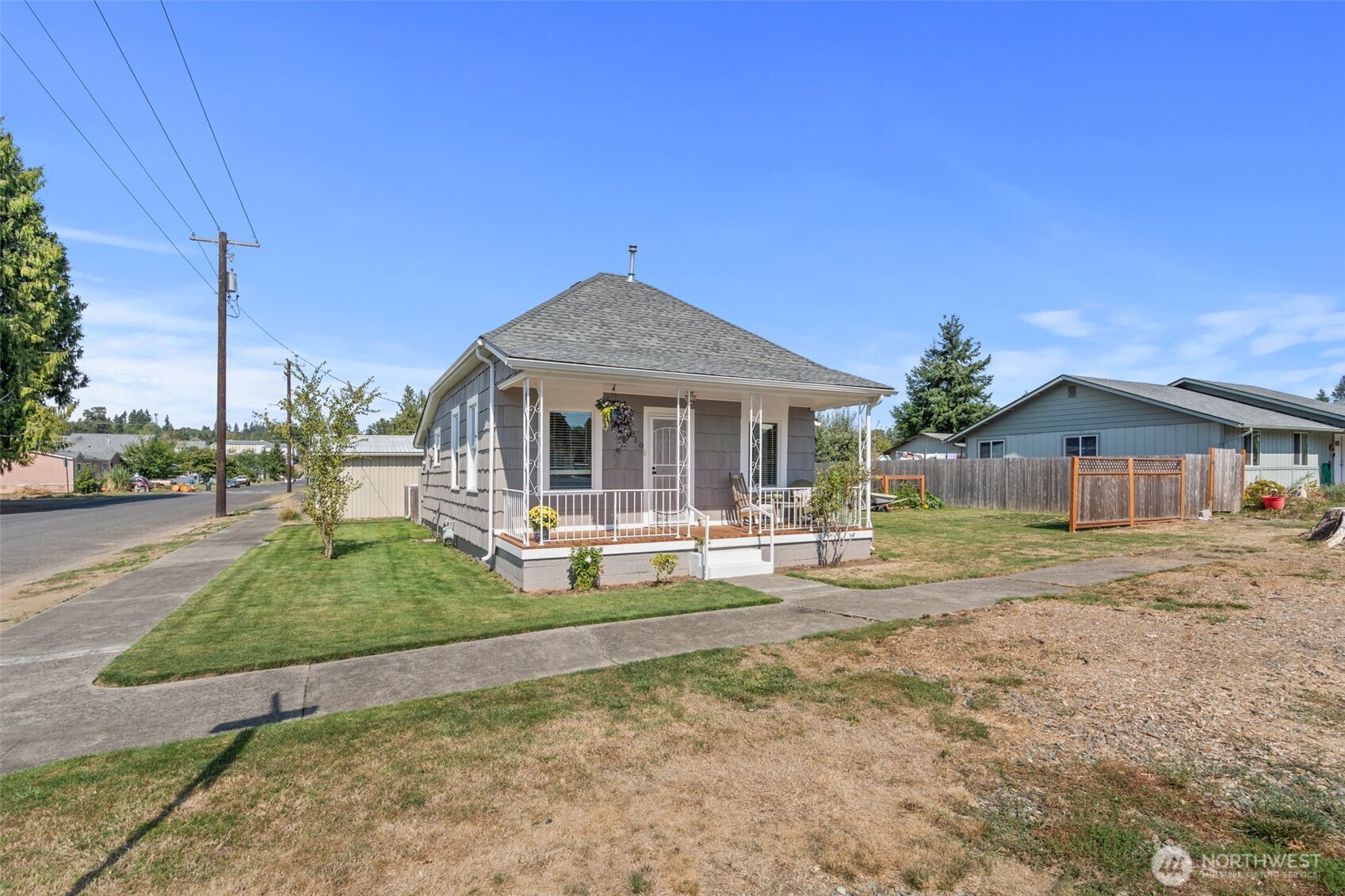 450 Cedar St