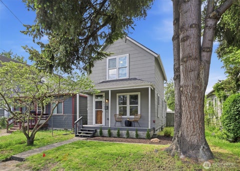 Photo of 6211 Carleton Avenue S, Seattle, WA 98108 (MLS # 2577134)