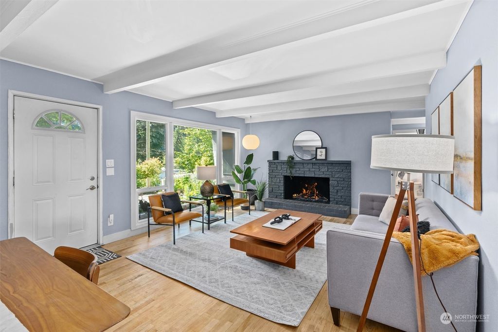 Photo of 18224 Evanston Avenue N, Shoreline, WA 98133 (MLS # 2266653)