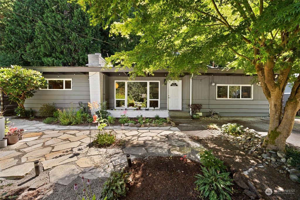 Photo of 18224 Evanston Avenue N, Shoreline, WA 98133 (MLS # 2266653)