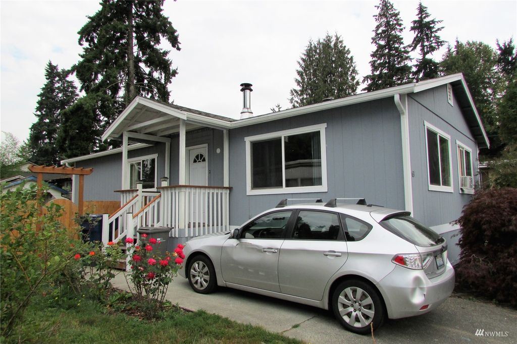 Photo of 1919 196th Street SW #63, Lynnwood, WA 98036 (MLS # 1995091)