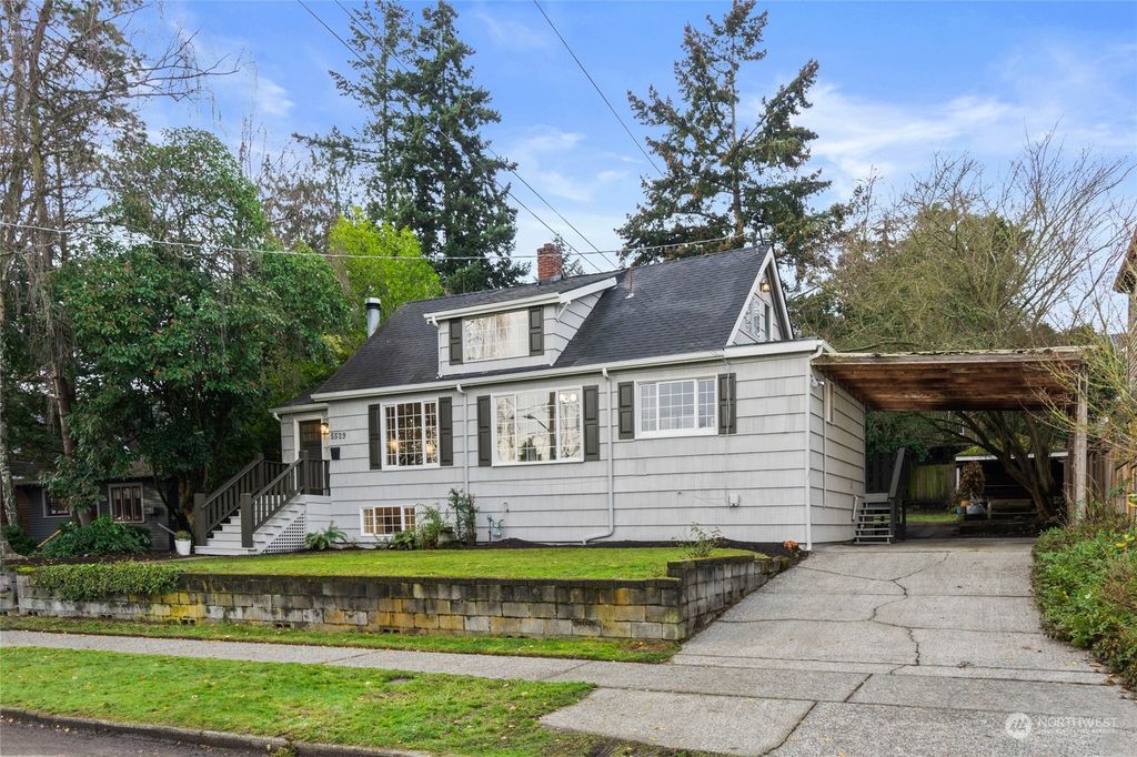 Photo of 5529 37th Avenue NE, Seattle, WA 98105 (MLS # 2315603)