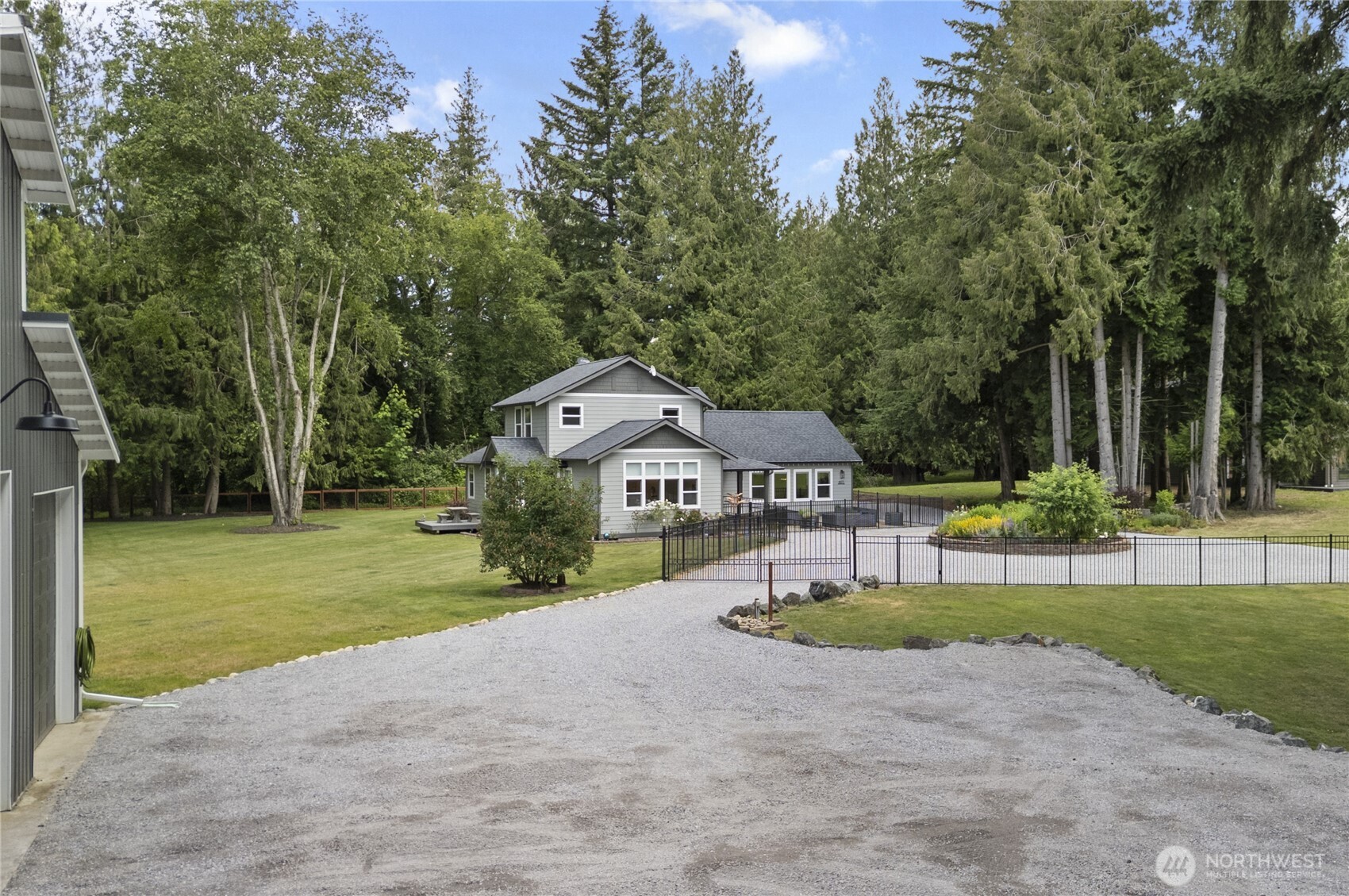 8277 Carl Road