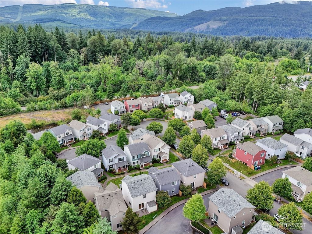 Photo of 9414 hancock Avenue SE, Snoqualmie, WA 98065 (MLS # 2393843)