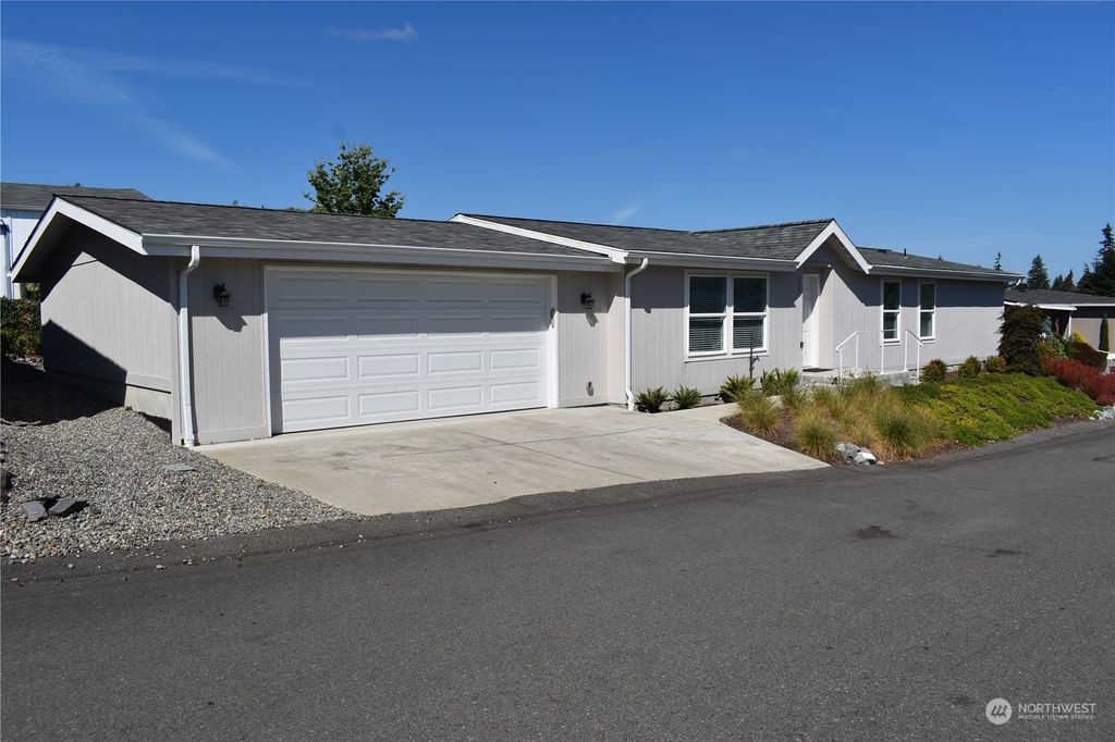 Photo of 2500 Alder Street #329, Milton, WA 98354 (MLS # 2039483)