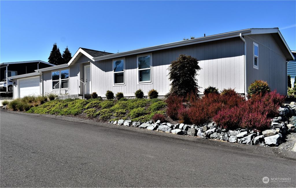 Photo of 2500 Alder Street #329, Milton, WA 98354 (MLS # 2039483)