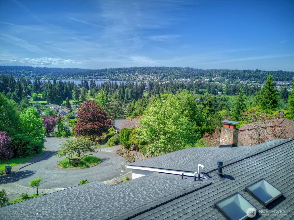 Photo of 7079 NE 163rd Street, Kenmore, WA 98028 (MLS # 2530615)