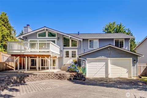 Photo of 11918 NE 159th Street, Bothell, WA 98011 (MLS # 2562624)