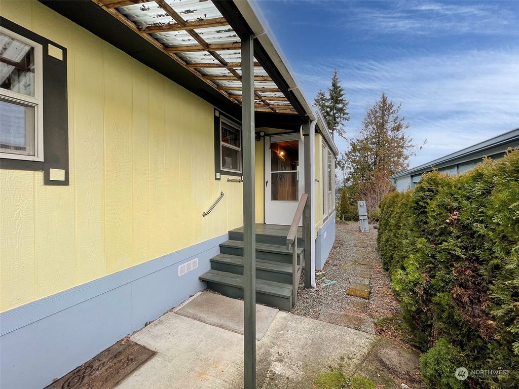 listing image 9368696346877378570