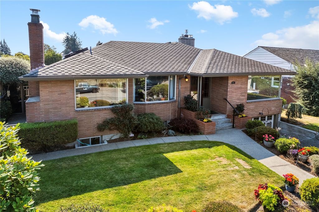 Photo of 3239 NW 64th Street, Seattle, WA 98107 (MLS # 2000637)