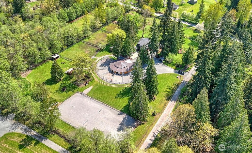 Photo of 8020 252nd Avenue NE, Redmond, WA 98053 (MLS # 2362974)