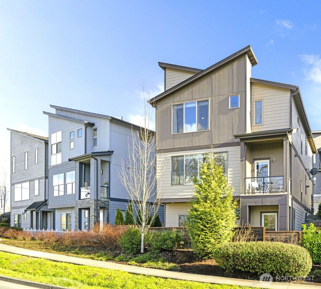 Photo of 16343 Main View Lane NE, Duvall, WA 98019 (MLS # 2479443)