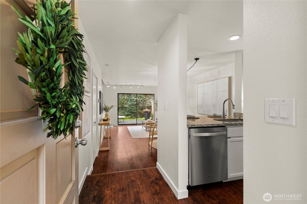 Photo of 8001 NE 177th Court #104, Kenmore, WA 98028 (MLS # 2350134)