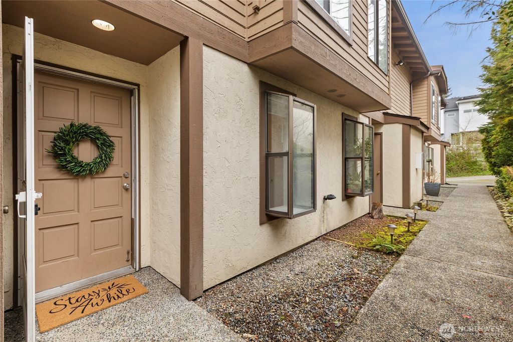 Photo of 8001 NE 177th Court #104, Kenmore, WA 98028 (MLS # 2350134)