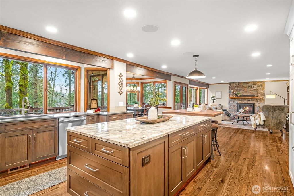 Photo of 2519 239th Avenue SE, Sammamish, WA 98075 (MLS # 2493529)