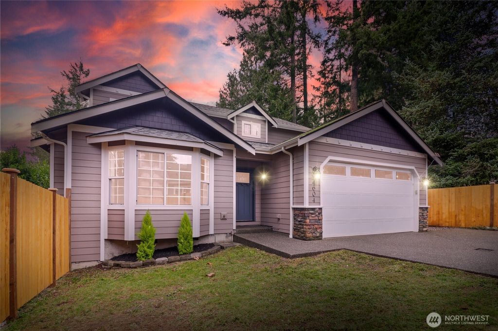 Photo of 4604 28th Avenue SE, Lacey, WA 98503 (MLS # 2461431)
