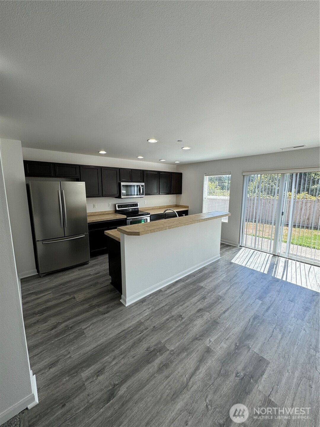 1077 Hiton Circle