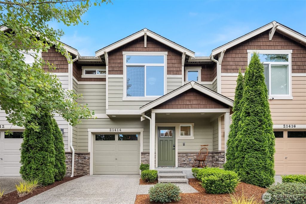 Photo of 21414 40th Court W, Mountlake Terrace, WA 98043 (MLS # 2398126)