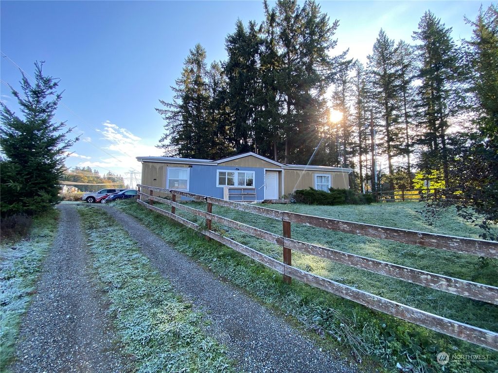 Photo of 28724 236th Avenue SE, Maple Valley, WA 98038 (MLS # 2175922)