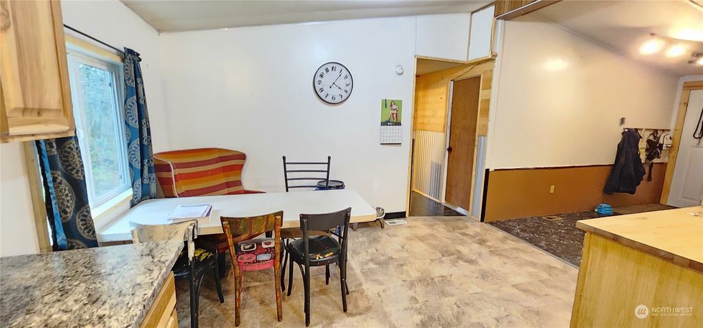 listing image 9369604648581202281