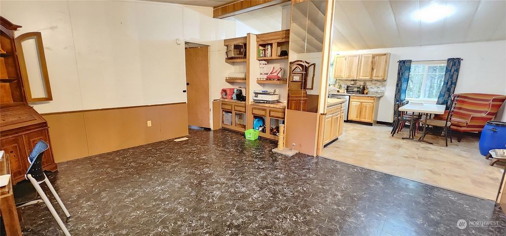 listing image 9364580714058040397