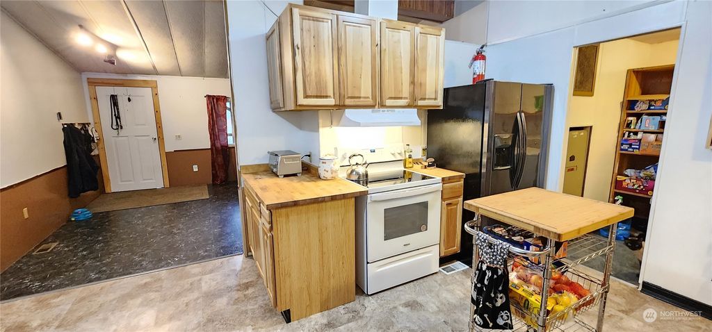 listing image 9366879324866693285