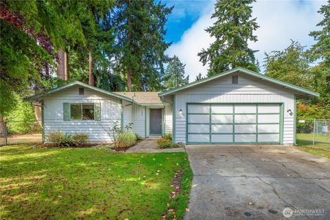 Photo of 1805 165th Street Ct E, Spanaway, WA 98387 (MLS # 2442113)