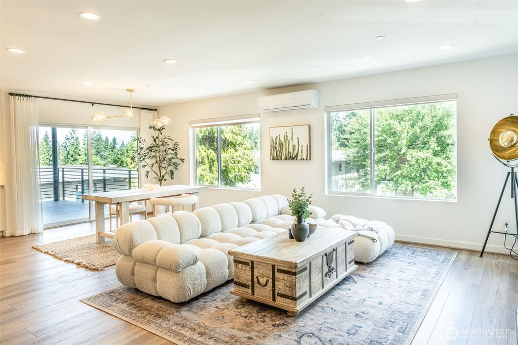 Photo of 15558 NE 15th Place #301, Bellevue, WA 98007 (MLS # 2449388)