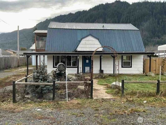 168 E WOOD AVE, MORTON, WA 98356 - Image 5c3047193984d46cfa2be49be9270952/1221069720