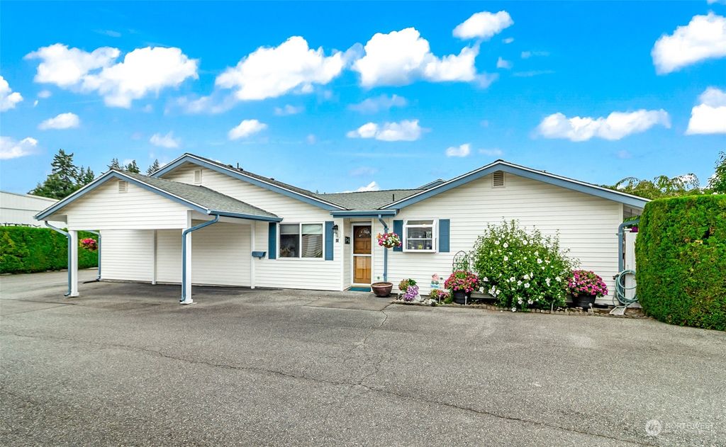 Photo of 4200 84th Street NE #15, Marysville, WA 98270 (MLS # 2283386)