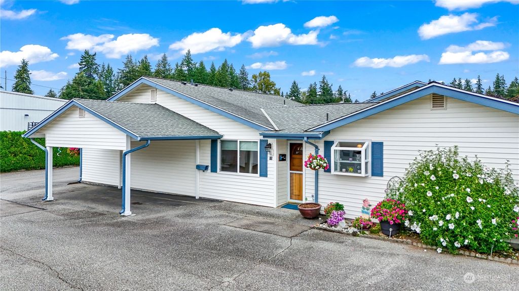 Photo of 4200 84th Street NE #15, Marysville, WA 98270 (MLS # 2283386)
