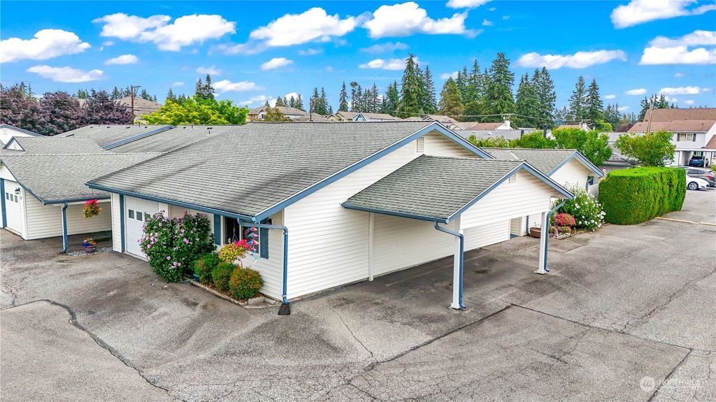 Photo of 4200 84th Street NE #15, Marysville, WA 98270 (MLS # 2283386)
