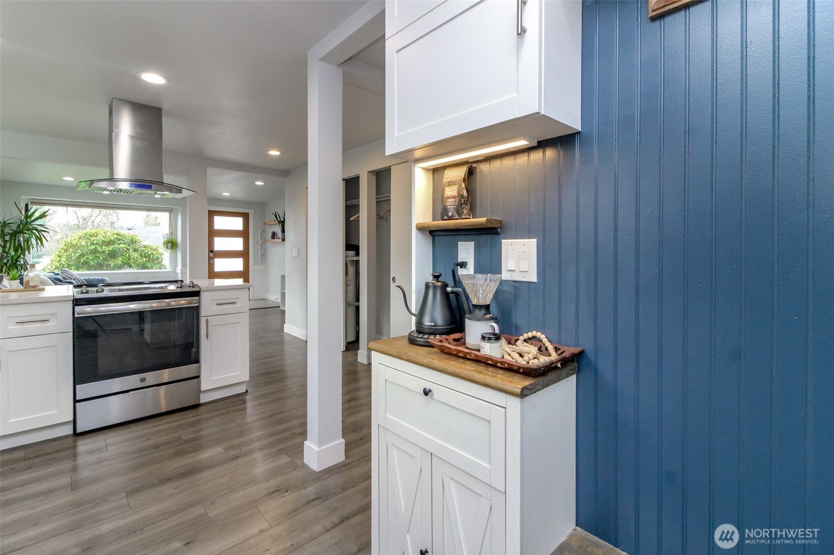 Tacoma, Washington 98465, United States, 3 Bedrooms Bedrooms, ,1 BathroomBathrooms,Residential,Active,240212