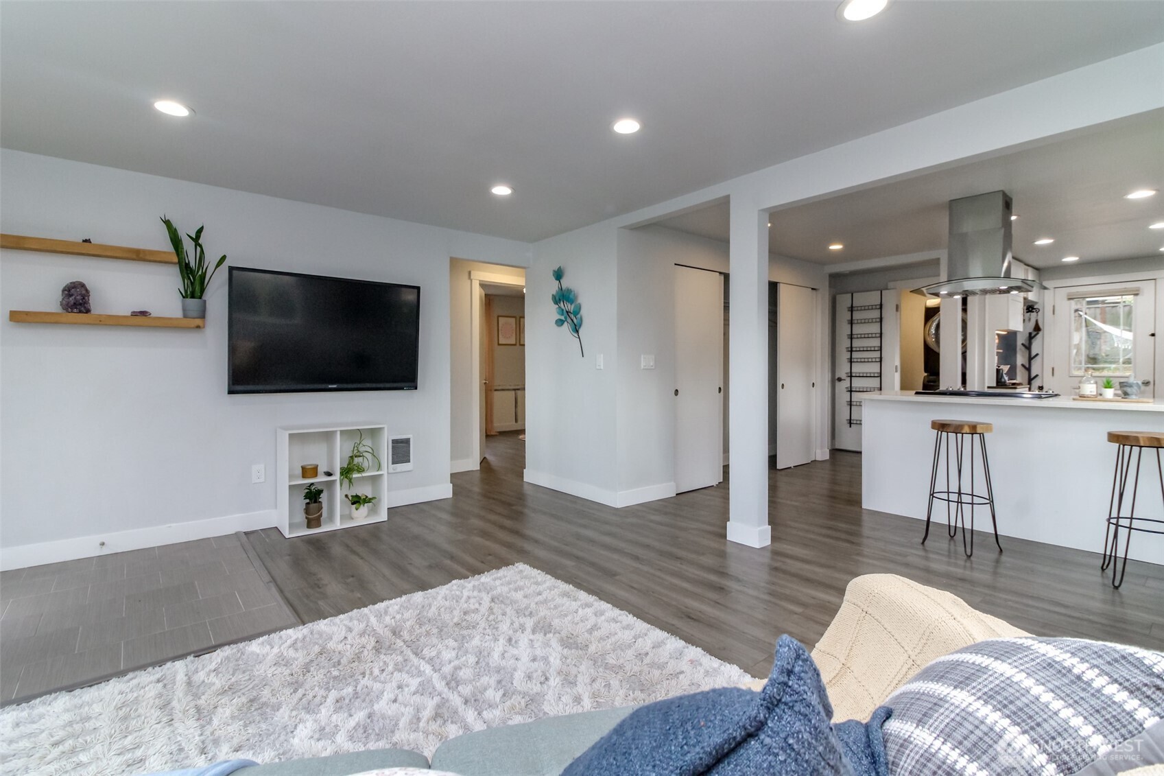 Tacoma, Washington 98465, United States, 3 Bedrooms Bedrooms, ,1 BathroomBathrooms,Residential,Active,240212