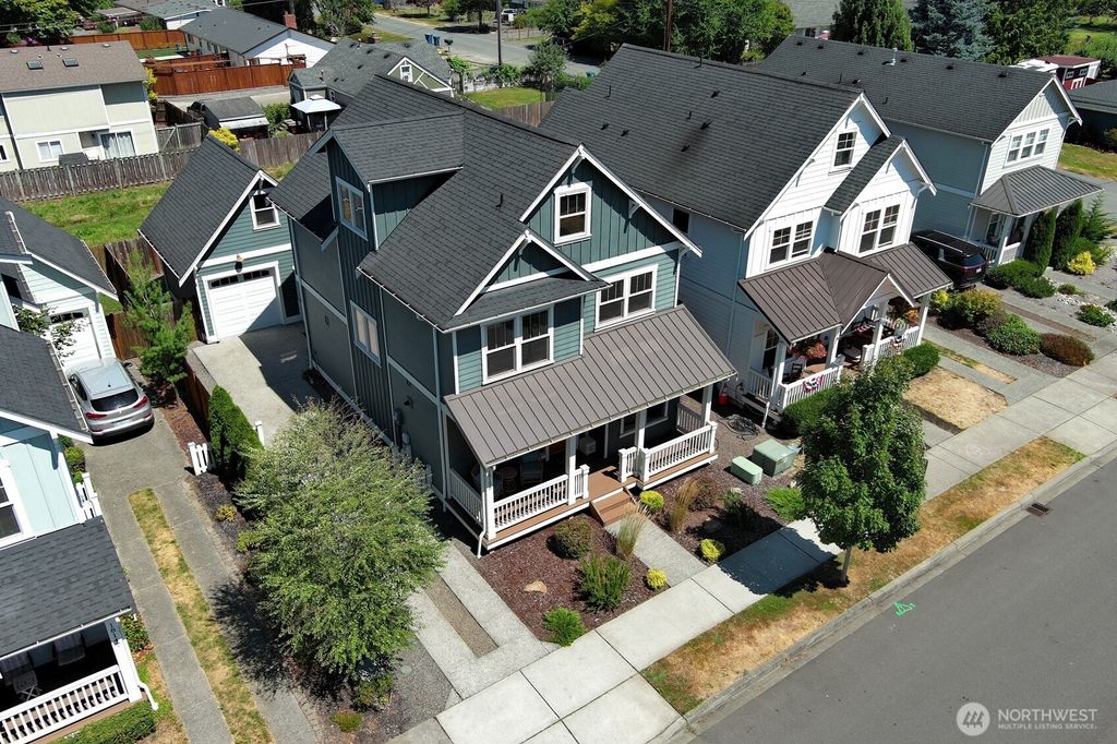 Photo of 18155 W Columbia Street, Monroe, WA 98272 (MLS # 2412726)