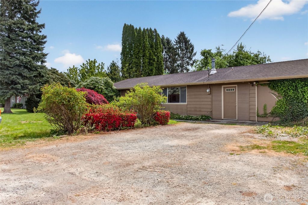 Photo of 716 Murphy Way, Sultan, WA 98294 (MLS # 2518044)