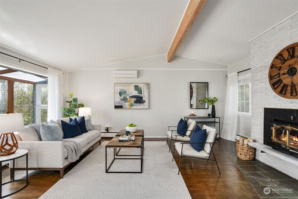 Photo of 7525 S 135th Street, Seattle, WA 98178 (MLS # 2060232)