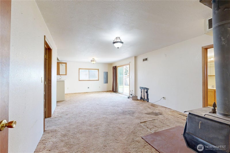 319 W Cherry Street