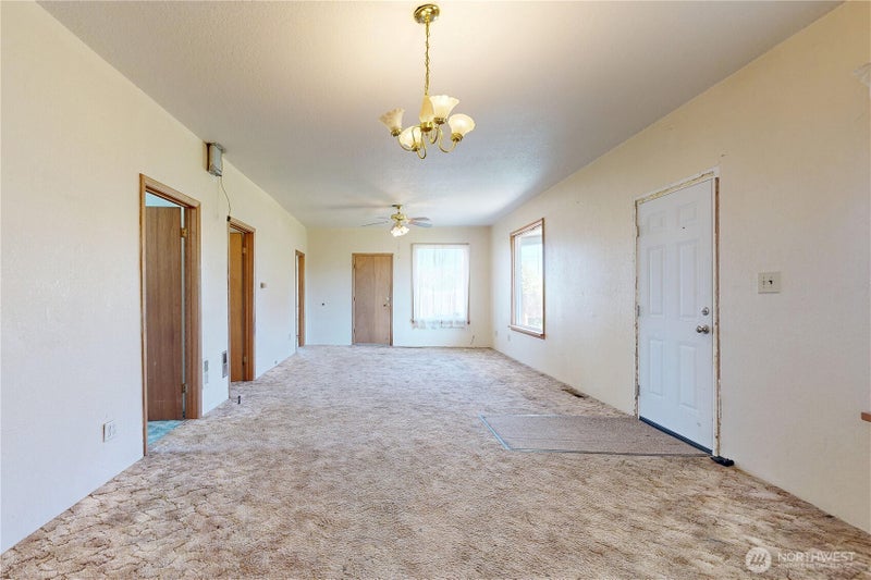 319 W Cherry Street