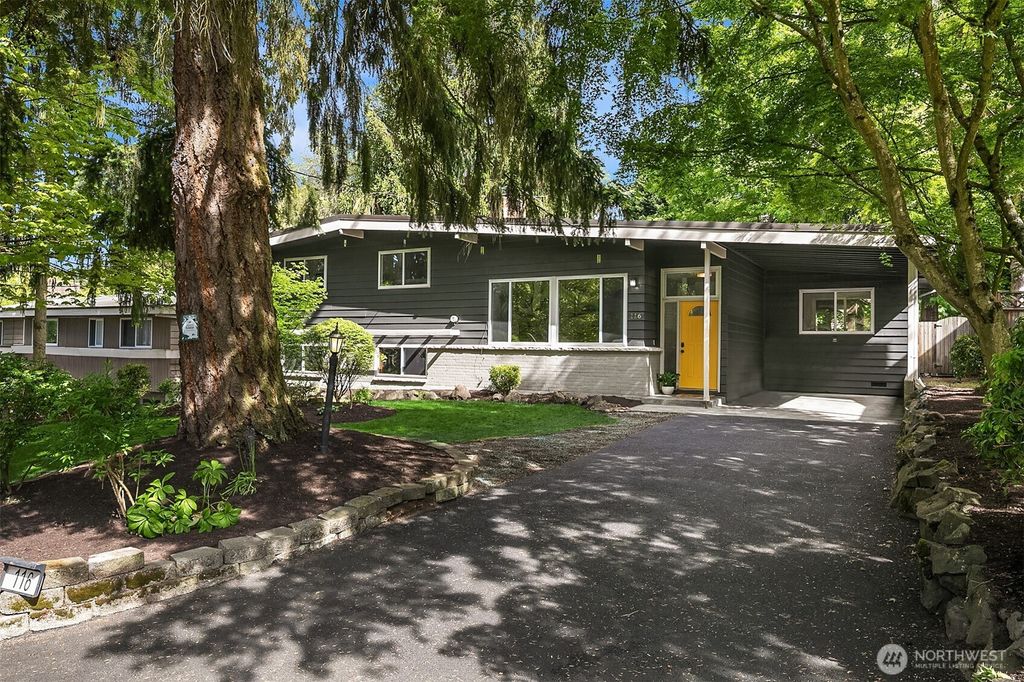 Photo of 116 NE 158th Street, Shoreline, WA 98155 (MLS # 2370467)