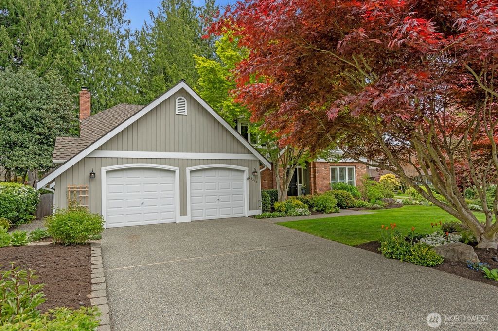 Photo of 23248 NE 20th Place, Sammamish, WA 98074 (MLS # 2366247)