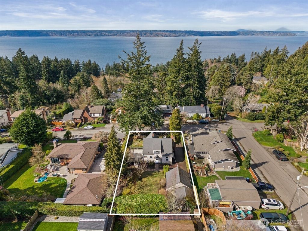 Photo of 15408 22nd Avenue SW, Burien, WA 98166 (MLS # 2341640)