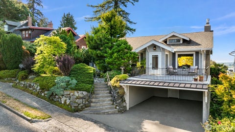 Photo of 911 Jersey Street, Bellingham, WA 98225 (MLS # 2580448)
