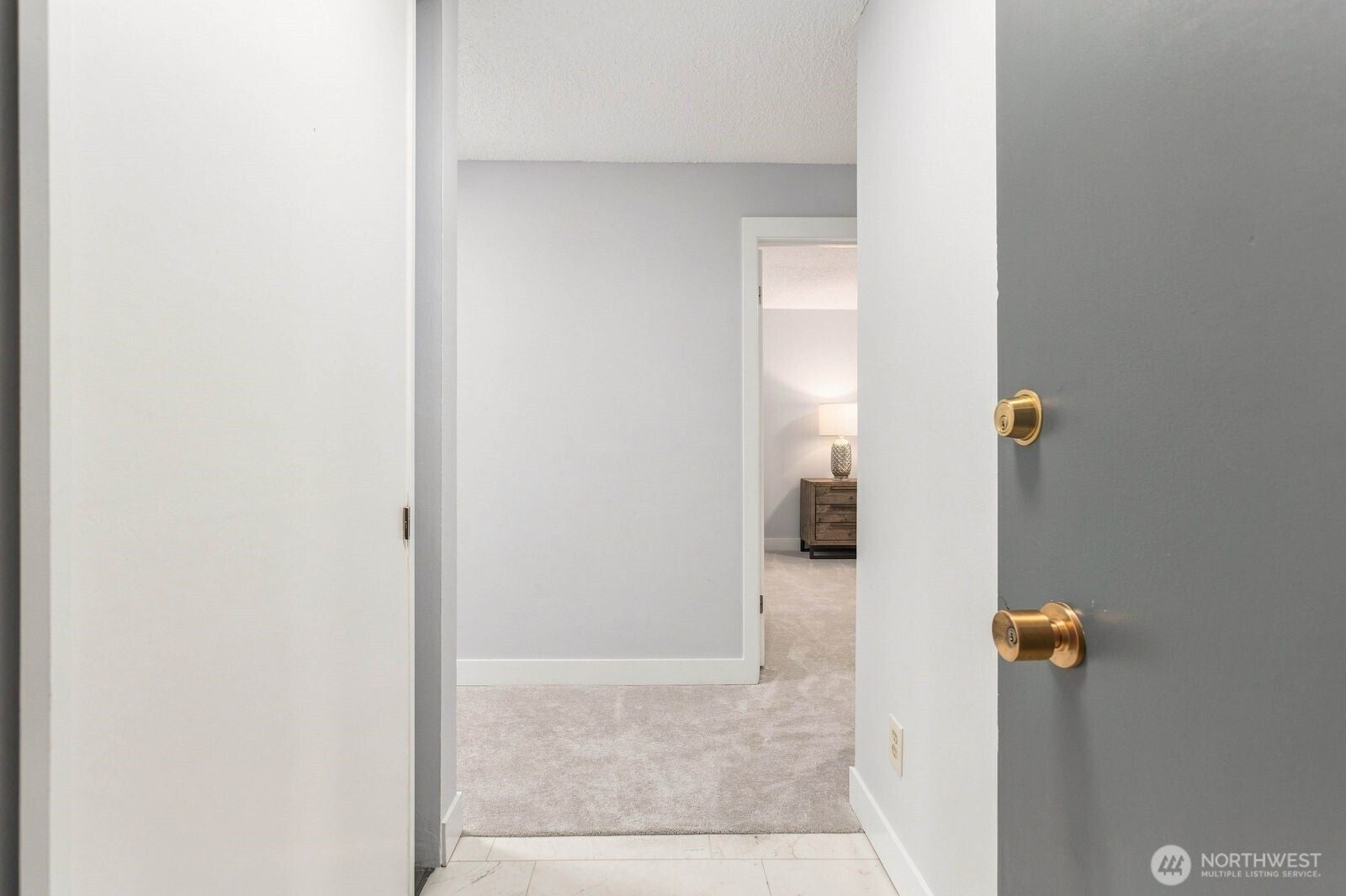 2501 Canterbury Ln E 216